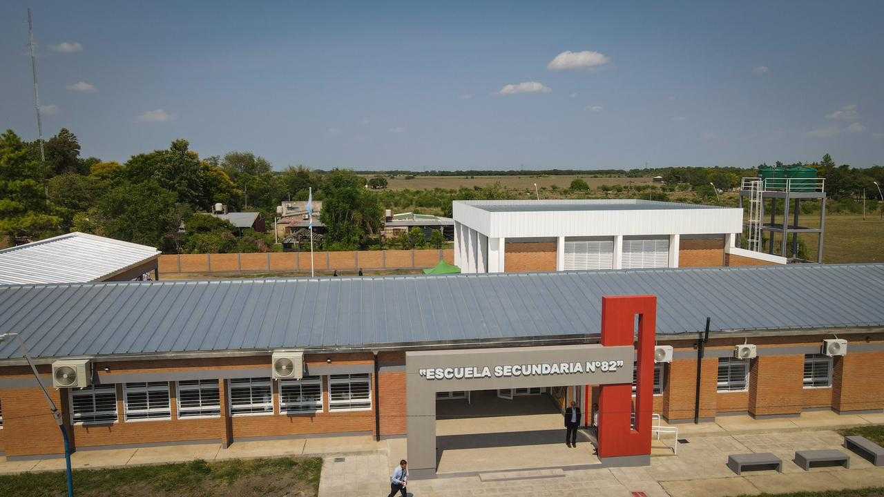 Capitanich y Alberto Fern ndez inauguraron la Escuela de Educaci n