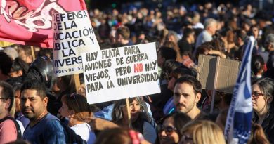 Marcha por la universidad pública: más de 150 mil personas colmaron la Plaza de Mayo