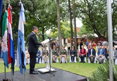 Acompañamiento Municipal en la celebración del 213° Aniversario del Paraguay