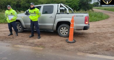 Castelli: en operativo vial Policía Caminera interceptó una camioneta robada