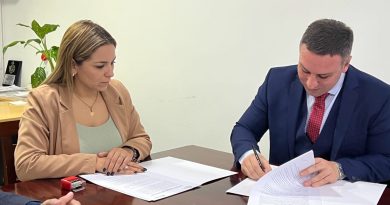 Barranqueras: firma de Convenio con UNCAUS