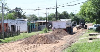 La Municipalidad de Barranqueras realizó trabajos de mantenimiento en las calles de la ciudad