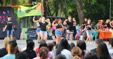 Con la Plaza 25 de Mayo como escenario, Resistencia Baila cerro octubre a todo ritmo