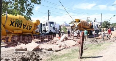 Barranqueras: plan de bacheo en la calle Tatané