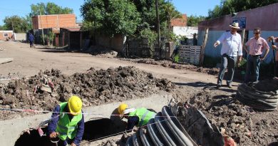 Importante intervención realiza la comuna para recuperar el conducto de la calle Viuda de Ross