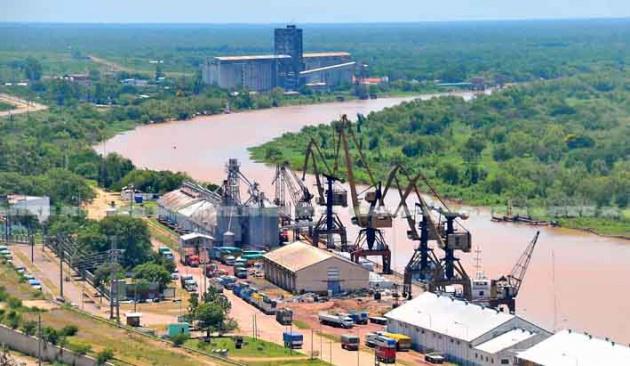 Chaco retoma las exportaciones de carbón vegetal desde Barranqueras, tras años de restricciones