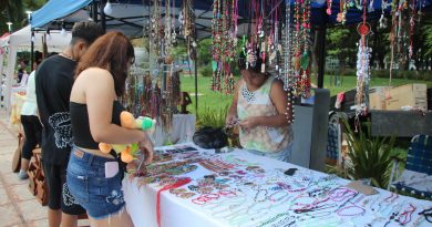 La Feria Municipal volvió a se un éxito en la Plaza 25 de Mayo