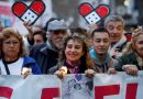 Trabajadores del Garrahan volvieron a reclamar por sus salarios con una marcha de velas al Obelisco