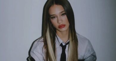 La insólita confesión de Ángela Torres: “Mi colegio era un establo, por eso no me sé las canciones patrias”